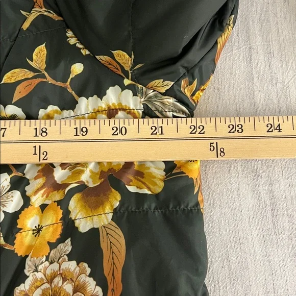 Dennis By Dennis Basso Women's Light Puffer Jacket Size M - Picture 10 of 12